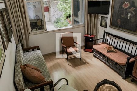 Apartamento à venda com 74m², 2 quartos e sem vagaSala