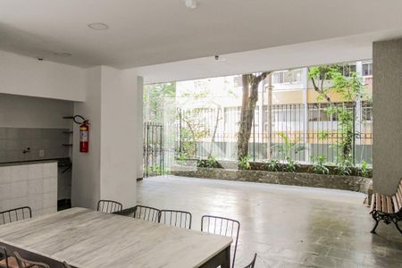 Apartamento à venda com 74m², 2 quartos e sem vagaÁrea comum