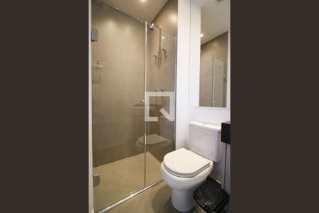 Banheiro de kitnet/studio para alugar com 1 quarto, 34m² em Vila Olímpia, São Paulo