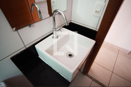 Banheiro Social de apartamento para alugar com 3 quartos, 90m² em Heliópolis, Belo Horizonte