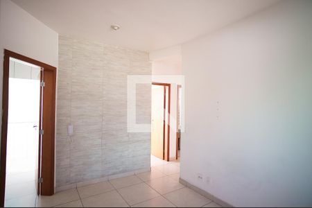 Sala  de apartamento à venda com 3 quartos, 85m² em Heliópolis, Belo Horizonte