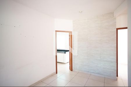 Sala  de apartamento para alugar com 3 quartos, 90m² em Heliópolis, Belo Horizonte