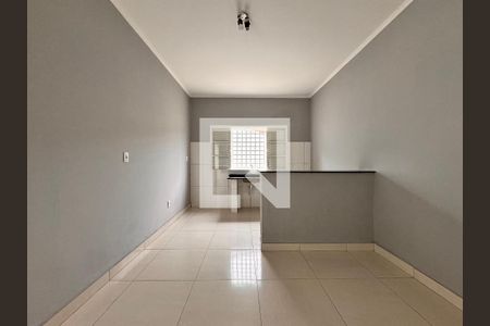 Sala de casa para alugar com 1 quarto, 45m² em Vila Luzita, Santo André