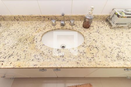 Apartamento à venda com 135m², 3 quartos e 3 vagasBanheiro da Suíte 1