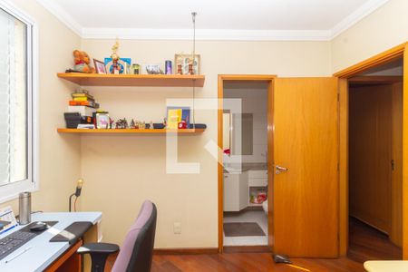 Apartamento à venda com 135m², 3 quartos e 3 vagasSuíte 2