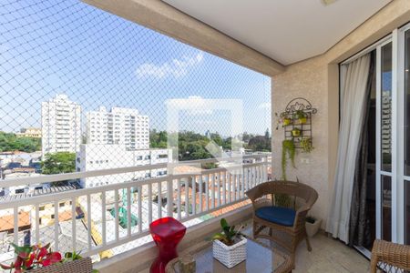Apartamento à venda com 135m², 3 quartos e 3 vagasVaranda 