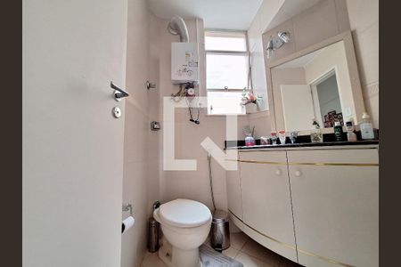 Apartamento à venda com 361m², 4 quartos e 1 vaga Apartamento à venda com 361m², 4 quartos e 1 vagaBanheiro