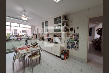 Apartamento à venda com 361m², 4 quartos e 1 vaga Apartamento à venda com 361m², 4 quartos e 1 vagaCozinha