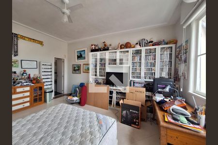 Apartamento à venda com 361m², 4 quartos e 1 vaga Apartamento à venda com 361m², 4 quartos e 1 vagaQuarto