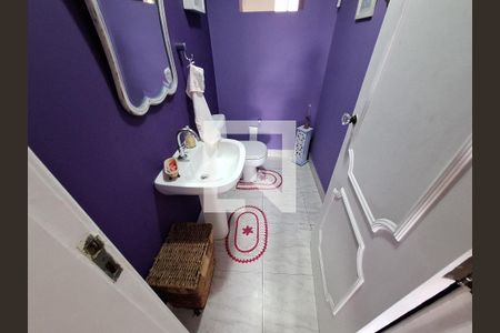 Apartamento à venda com 361m², 4 quartos e 1 vaga Apartamento à venda com 361m², 4 quartos e 1 vagaBanheiro