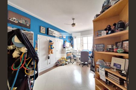 Apartamento à venda com 361m², 4 quartos e 1 vaga Apartamento à venda com 361m², 4 quartos e 1 vagaQuarto