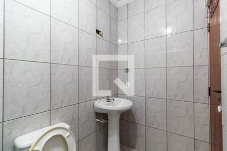 Casa para alugar com 80m², 2 quartos e 2 vagasBanheiro da Suíte 1
