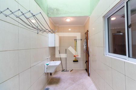 Casa para alugar com 80m², 2 quartos e 2 vagasLavanderia