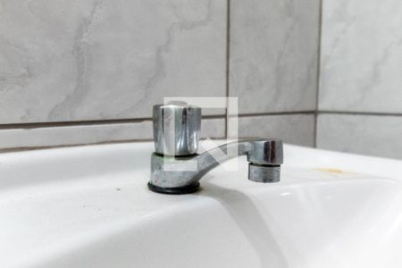 Casa para alugar com 80m², 2 quartos e 2 vagasBanheiro - torneira