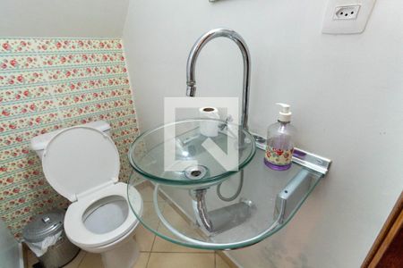 Casa para alugar com 80m², 2 quartos e 2 vagasLavabo