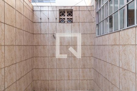 Apartamento à venda com 60m², 1 quarto e sem vagaQuintal