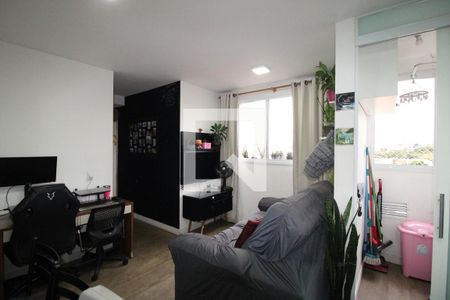 Sala/Cozinha e Área de Serviço de apartamento para alugar com 2 quartos, 42m² em Vila Nhocune, São Paulo