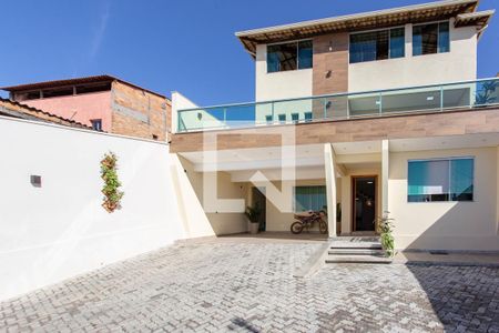 Casa à venda com 614m², 5 quartos e 7 vagasGaragem