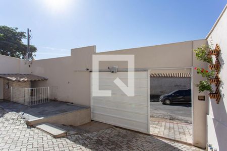 Casa à venda com 614m², 5 quartos e 7 vagasGaragem