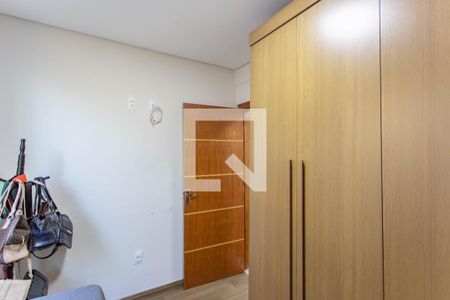 Casa à venda com 614m², 5 quartos e 7 vagasQuarto 2