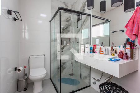 Casa à venda com 614m², 5 quartos e 7 vagasBanheiro da Suíte 1