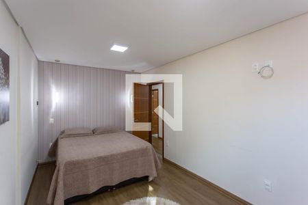 Casa à venda com 614m², 5 quartos e 7 vagasQuarto Suíte 1