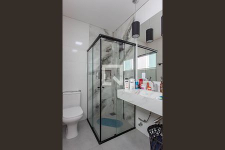 Casa à venda com 614m², 5 quartos e 7 vagasBanheiro da Suíte 1