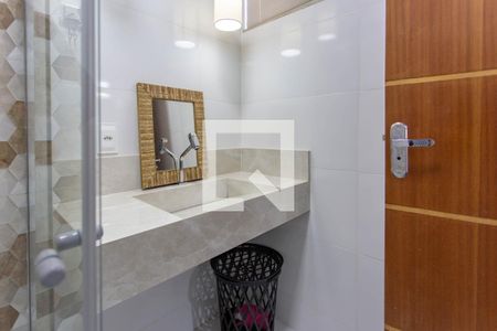 Casa à venda com 614m², 5 quartos e 7 vagasBanheiro da Suíte 2