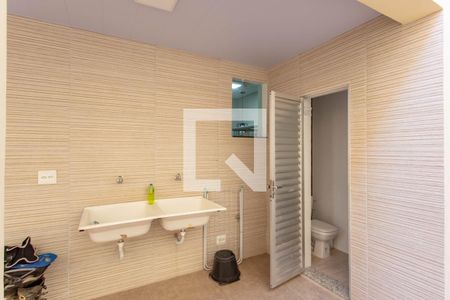 Casa à venda com 614m², 5 quartos e 7 vagasÁrea externa