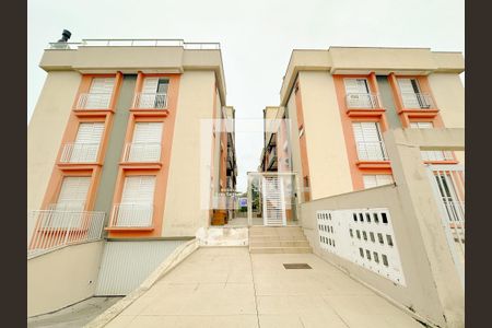 Apartamento para alugar com 66m², 2 quartos e 1 vagaFachada