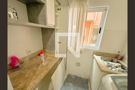 Apartamento para alugar com 66m², 2 quartos e 1 vagaÁrea de Serviço