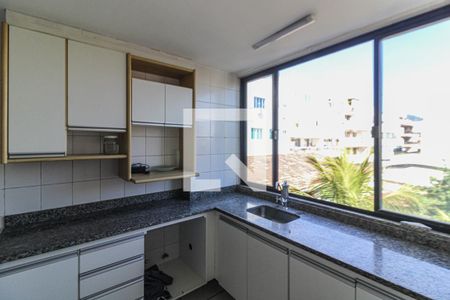 Apartamento para alugar com 120m², 3 quartos e 2 vagasCozinha