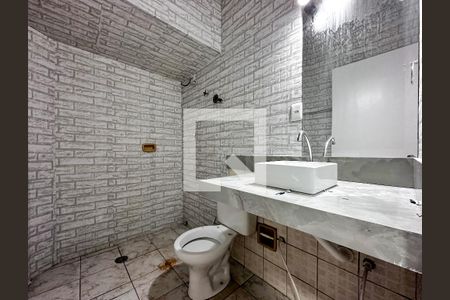 Casa à venda com 120m², 2 quartos e 1 vagaBanheiro Social