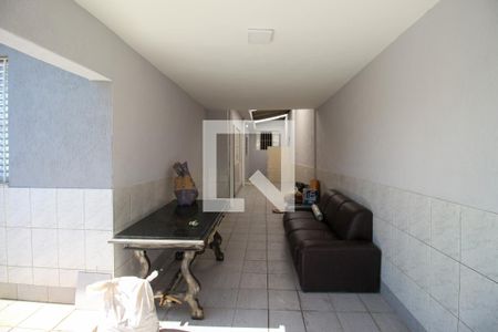 Casa à venda com 60m², 2 quartos e 2 vagasQuintal / Garagem