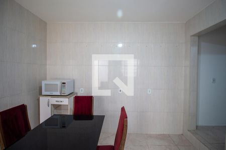 Casa à venda com 60m², 2 quartos e 2 vagasCozinha