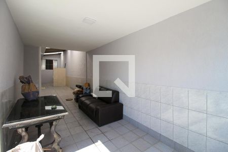 Casa à venda com 60m², 2 quartos e 2 vagasQuintal / Garagem