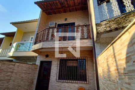 Casa à venda com 100m², 2 quartos e 1 vagaquintal - frente