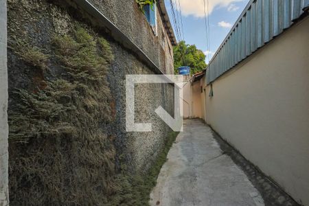 Casa à venda com 358m², 8 quartos e 1 vagaEntrada