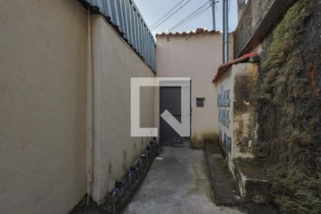 Casa à venda com 358m², 8 quartos e 1 vagaEntrada