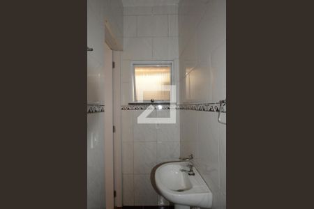 Lavabo de apartamento para alugar com 2 quartos, 90m² em Vila Kosmos, Rio de Janeiro