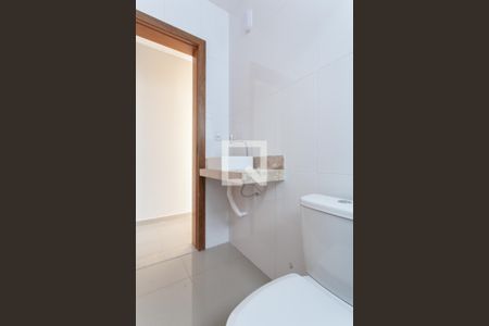 Casa à venda com 210m², 3 quartos e 4 vagasBanheiro Social