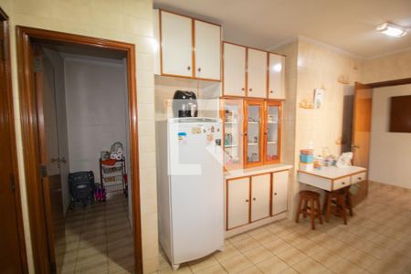 Apartamento à venda com 360m², 6 quartos e 4 vagasCozinha 