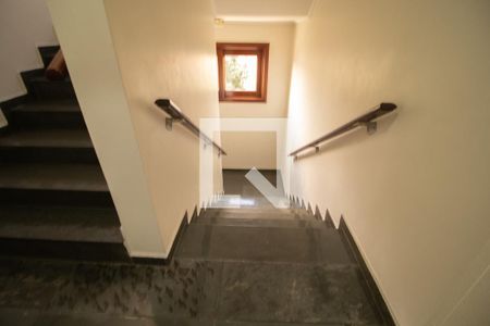 Apartamento à venda com 360m², 6 quartos e 4 vagasEscadas