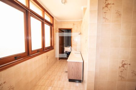 Apartamento à venda com 360m², 6 quartos e 4 vagasBanheiro da Suite 1