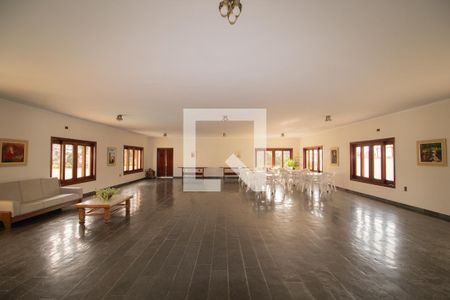 Apartamento à venda com 360m², 6 quartos e 4 vagasÁrea comum - Salão de festas