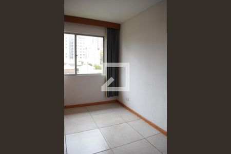 Quarto 1 de apartamento para alugar com 2 quartos, 70m² em Ahú, Curitiba