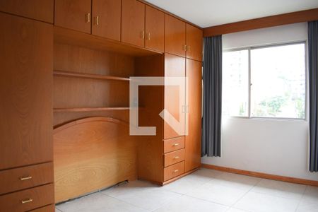 Quarto 1 de apartamento para alugar com 2 quartos, 70m² em Ahú, Curitiba