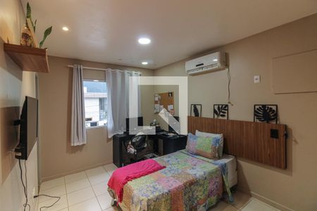 Casa de condomínio à venda com 265m², 4 quartos e 4 vagasSuíte 2