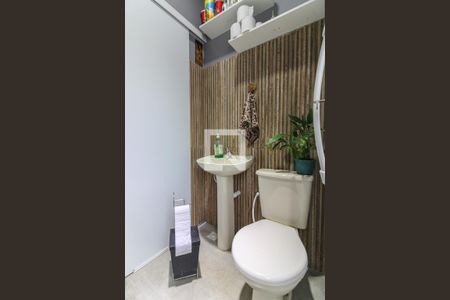 Casa de condomínio à venda com 265m², 4 quartos e 4 vagasLavabo área externa