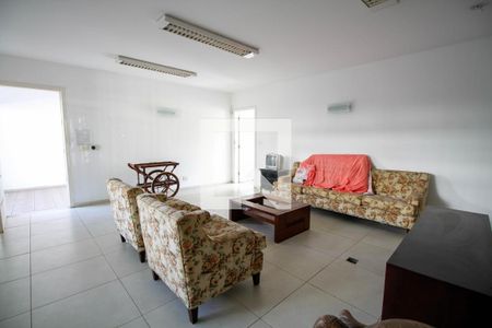 Sala de casa à venda com 4 quartos, 250m² em Vila Madalena, São Paulo
